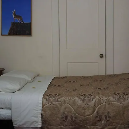 Downtown Bed And Breakfast-3